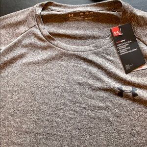 Under Armour long sleeve tee shirt size 2XL NWT